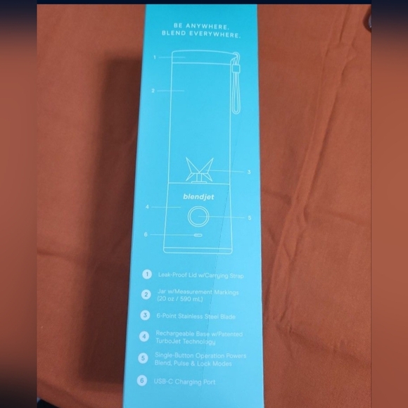 BlendJet Portable Blender in Blue - Picture 4 of 4